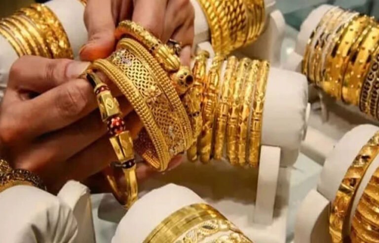 سونے کی قیمتوں کو ریورس گیئر لگ گیا،فی تولہ کتنے کا ہوگیا ؟ جانئے