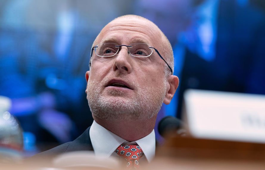 ٹرمپ کی ایران جنگ کی کوریج پر تنقید، امریکی ایف سی سی چیئرمین نے براڈکاسٹرز کو لائسنس کی منسوخی کی دھمکی دیدی