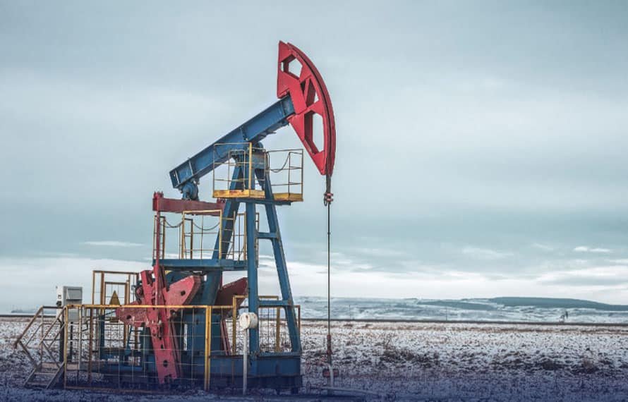 تیل کی قیمتوں میں اچانک بڑی گراوٹ! خام تیل 83 ڈالر تک آ گرا، مزید کمی کا امکان