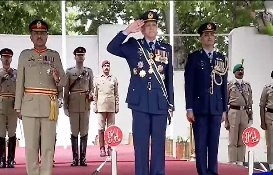 پاکستان ملٹری اکیڈمی کاکول میں شاندار پاسنگ آؤٹ پریڈ، گریجوایٹ کورس کی پروقار تقریب منعقد