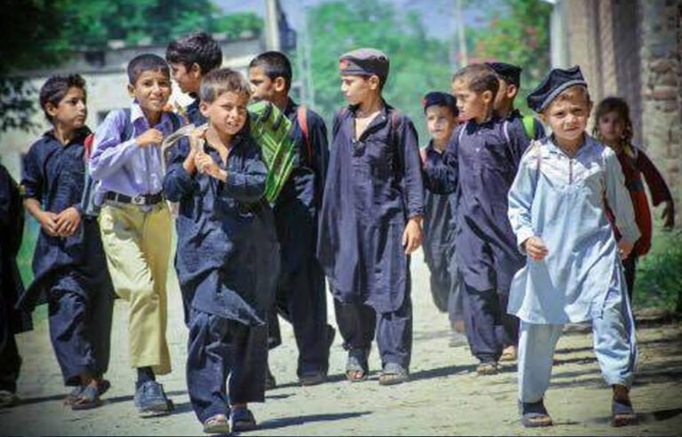 تعلیم کے نام پر دھندلا سچ؟ پشاور کے منصوبے میں بڑا اسکینڈل سامنے آگیا، ورلڈ بینک منصوبے میں اہم انکشاف