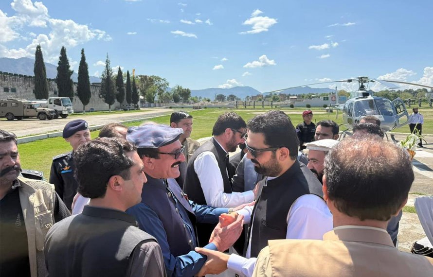 امن جرگے میں شرکت ، وزیراعلیٰ سہیل آفریدی باجوڑ پہنچ گئے