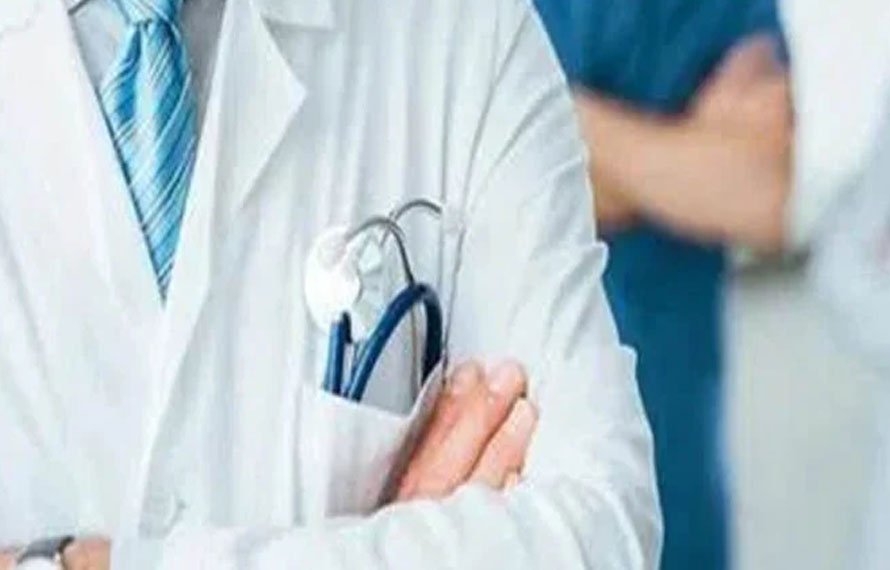 اعلیٰ سطحی اجلاس !ڈاکٹر ز کا ملازمت پر آنے سے انکار ،خیبر پختونخوا میں صحت کے شعبے کا بھانڈا پھوڑا گیا