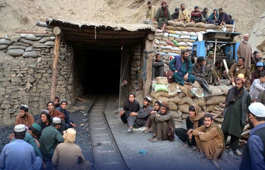 خیبر پختونخوا میں کانوں میں کام بند کرنے کا فیصلہ ،نوٹیفکیشن جاری ،وجہ کیابنی ؟ جانئے