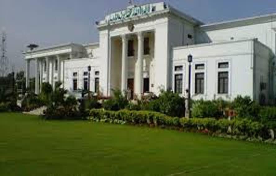 خیبر پختونخوا اسمبلی اجلاس کے نام پر بازاروں کی بندش، تاجروں کا شدید ردعمل سامنے آ گیا