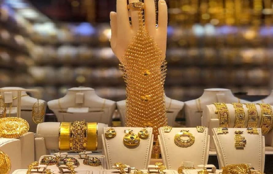 عالمی و مقامی مارکیٹس میں سونا پھر نیچے آ گیا،فی تولہ کتنے کا ہوگیا ؟جانئے