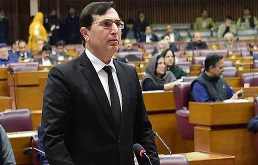 تیل کی قیمتیں آسمان کو چھو رہی ہیں! حکومت کی ناکامی پر بیرسٹر گوہر کا ردعمل سامنے آ گیا