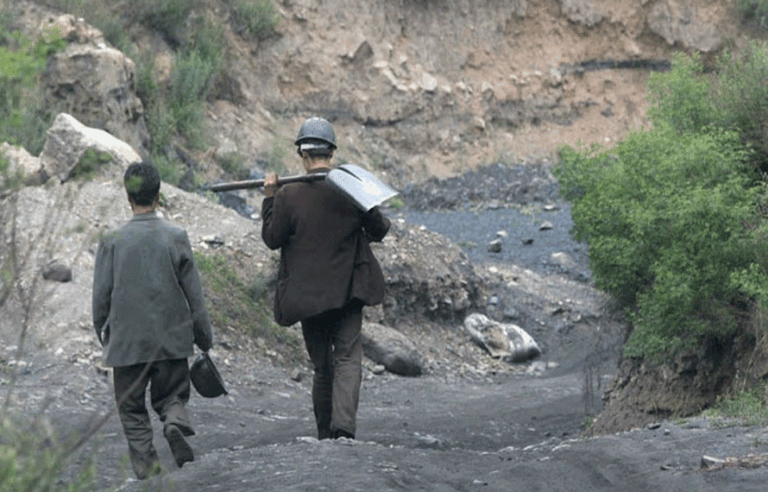 چین کی کوئلے کی کان میں دھماکہ، 82 جانیں ضائع ہوگئیں