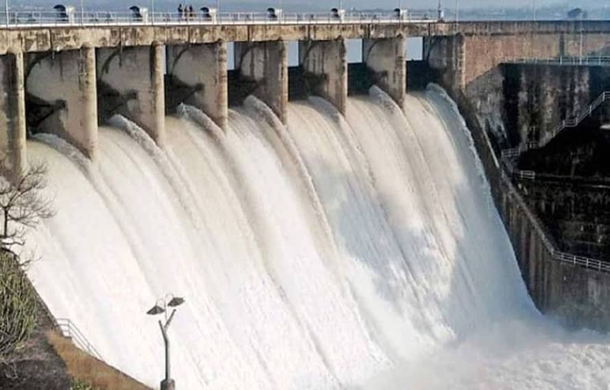 خیبرپختونخوا میں افسوسناک واقعہ! سپل وے بغیر اطلاع کھولنے سے اہلکار جان کی بازی ہار گیا