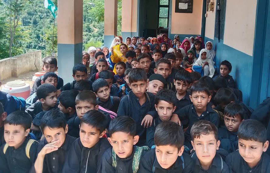 بقایا جات کی عدم ادائیگی! سکولوں سے میٹر اتارنے اور تاریں کاٹنے کے حکم نے صوبائی حکومت کا اصل چہرہ بے نقاب کر دیا