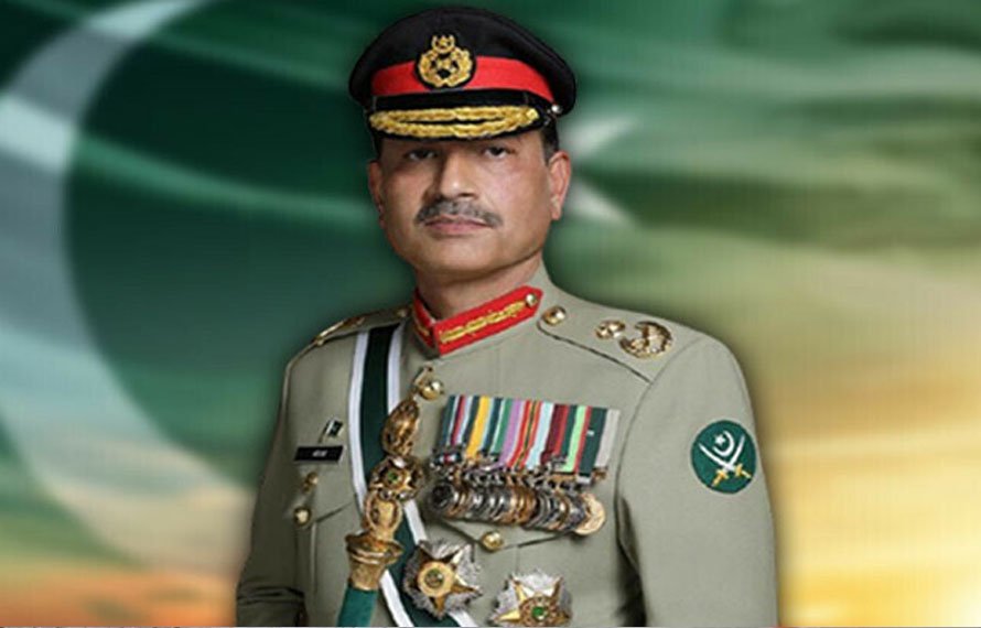 معرکہ حق کی فتح کا ایک سال مکمل ،فیلڈ مارشل سید عاصم منیر نے یادگار شہدا پر پھول رکھے ، فاتحہ خوانی کی