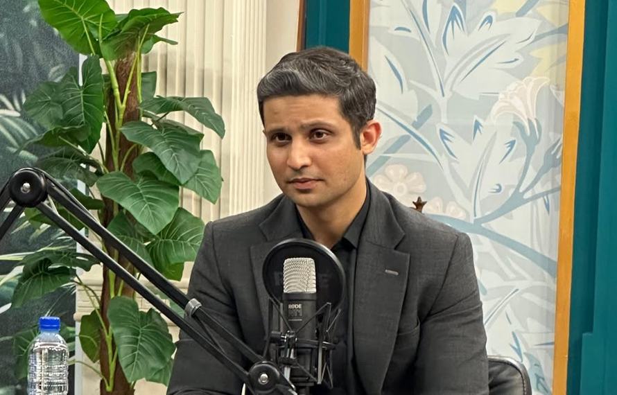 پہلے ریٹنگ کے لیے متنازع کھیل، پھر معافی کا ڈرامہ رچا کر راہِ فرار؛ ریحان طارق کے خلاف سوشل میڈیا پر شدید غم و غصہ