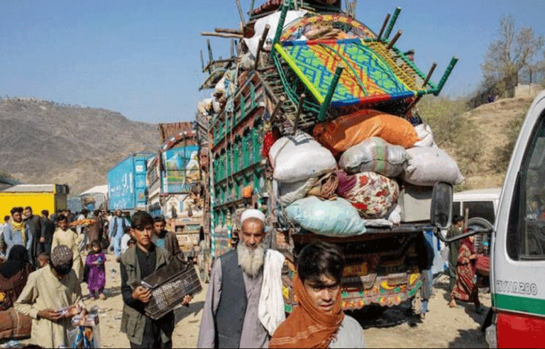 غیر قانونی مقیم افغانوں کیخلاف کارروائی تیز، 35 ہزار 216 ڈی پورٹ، پولیس نے بالآخرحتمی اعلان کر دیا