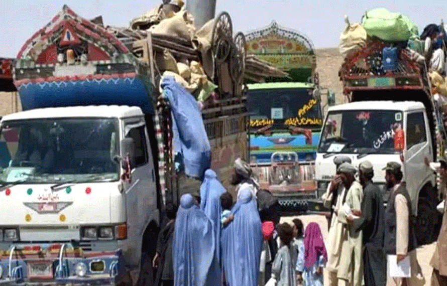 13 ہزار افغان باشندے نشانے پر، جعلی شناخت اور بے نامی جائیدادوں کیخلاف کے پی حکومت کا بڑا کریک ڈاؤن