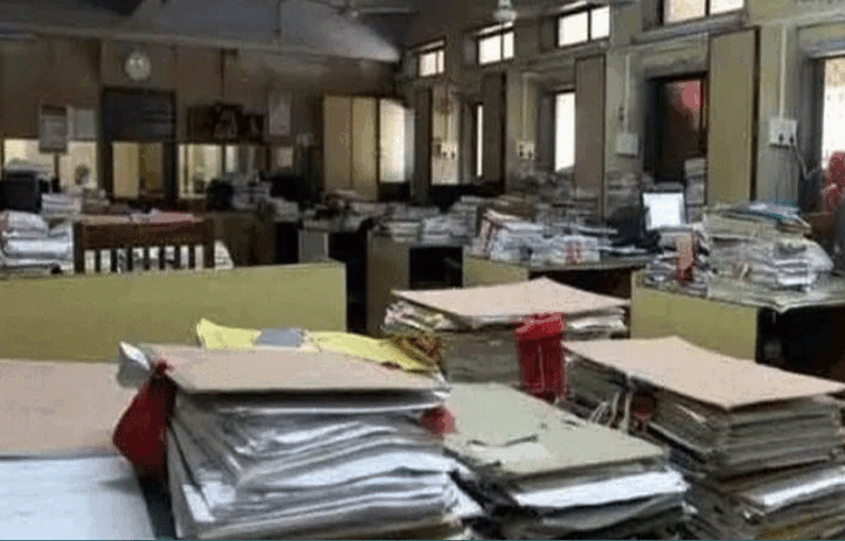 خیبر پختونخوا حکومت کا اچانک بڑا فیصلہ، گریڈ 20 کے افسران سمیت اہم تبادلے، نئی تعیناتیاں
