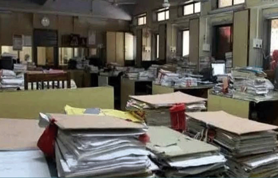 خیبر پختونخوا حکومت کا اچانک بڑا فیصلہ، گریڈ 20 کے افسران سمیت اہم تبادلے، نئی تعیناتیاں