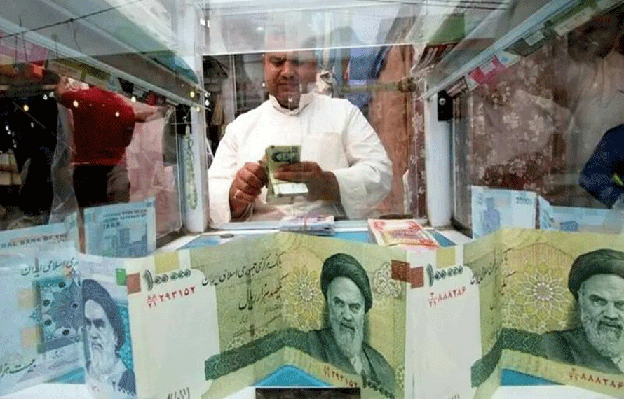 ایرانی ریال کی قدر اچانک آسمان کو چھونے لگی، شہریوں کا کرنسی ایکسچینج سینٹرز پر ہجوم