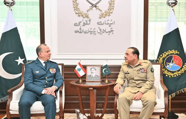 فیلڈ مارشل عاصم منیر سے لبنانی کمانڈر ان چیف کی اہم ملاقات، دفاعی امور پر تبادلہ خیال
