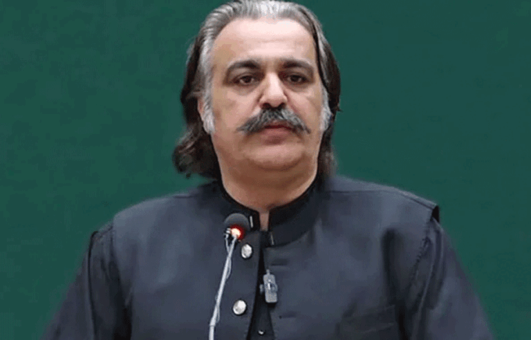 کیا پی ٹی آئی میں اختلافات بڑھ گئے؟ علی امین گنڈاپور نے اعلامیے کو ڈکٹیٹر شپ قرار دیدیا