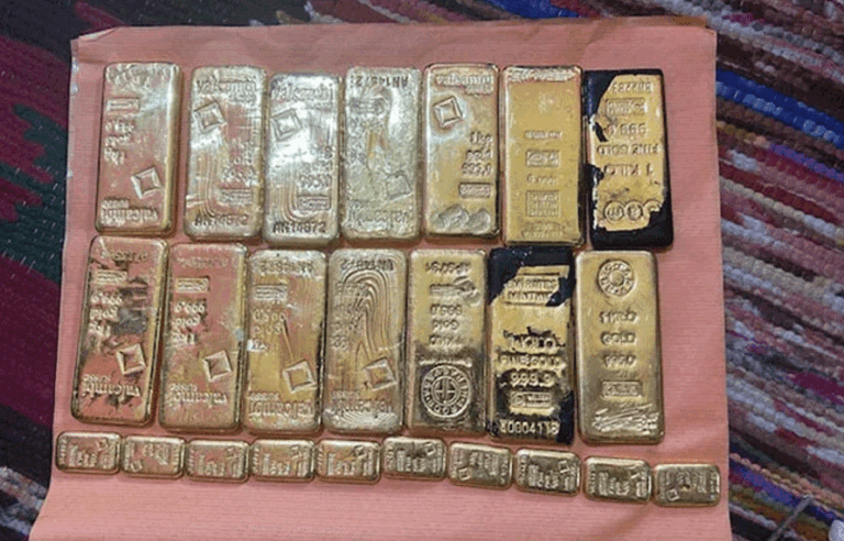 اتنی دولت کہاں سے آئی؟ بس ڈرائیور کے گھر سے 28 کروڑ روپے اور 15 کلو سونا برآمد،نوٹ گننے والی 5 مشینیں ناکام