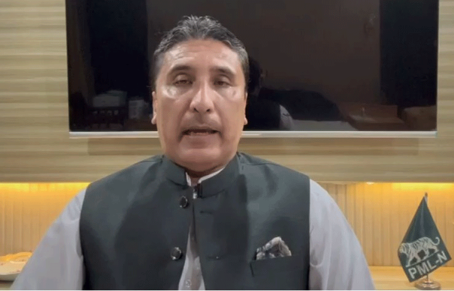 مولانافضل الرحمان کے ماضی پر ارباب خضر حیات کے سوالات، لیگی رہنما کا شہداء سے متعلق بیان پر آرٹیکل 6 کا مطالبہ