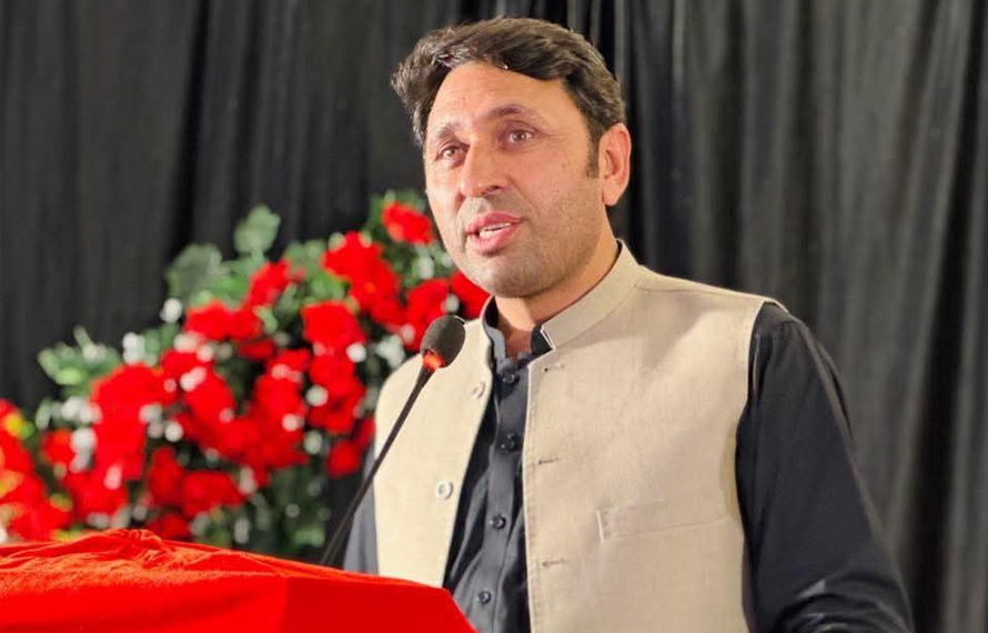 افغانستان سے میڈیکل ڈگری حاصل کرنے والے طلبہ پر پابندی غیر منصفانہ ہے، نثار باز خان