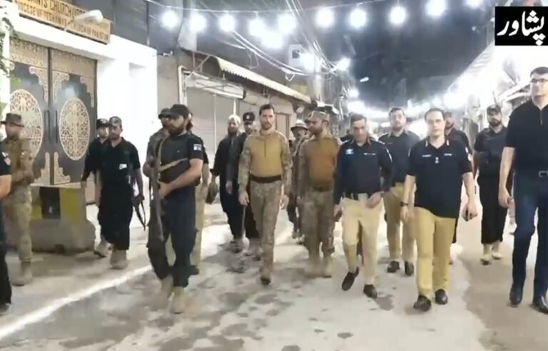 خیبرپختونخوا میں پولیس اور پاک فوج شانہ بشانہ