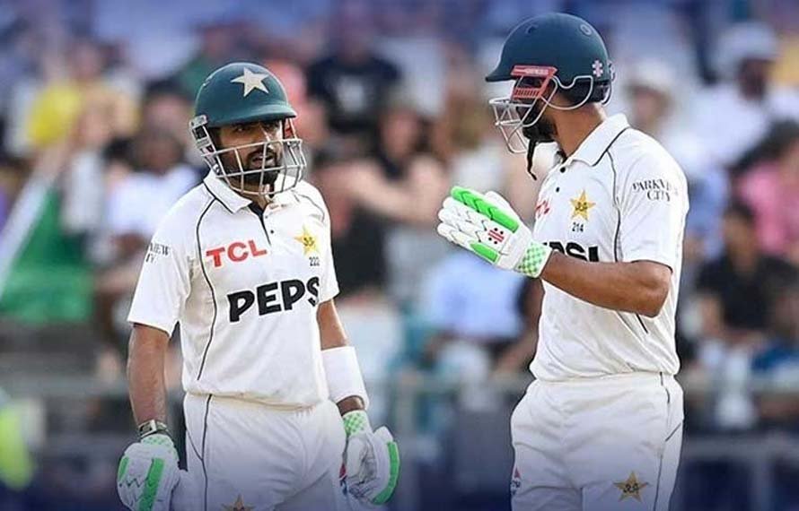پاکستان کرکٹ ٹیم کے اسٹار بیٹرزخمی ہوگئے، میچ سے آؤٹ