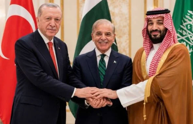 مکہ باہمی دفاعی معاہدے سے منسلک ممالک کے پاس کتنے فعال فوجی اور طیارے ہیں؟