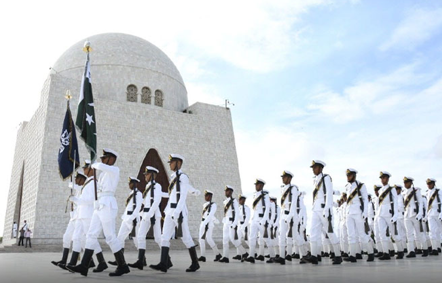 کراچی، مزار قائد پر گارڈز کی تبدیلی کی پُروقار تقریب