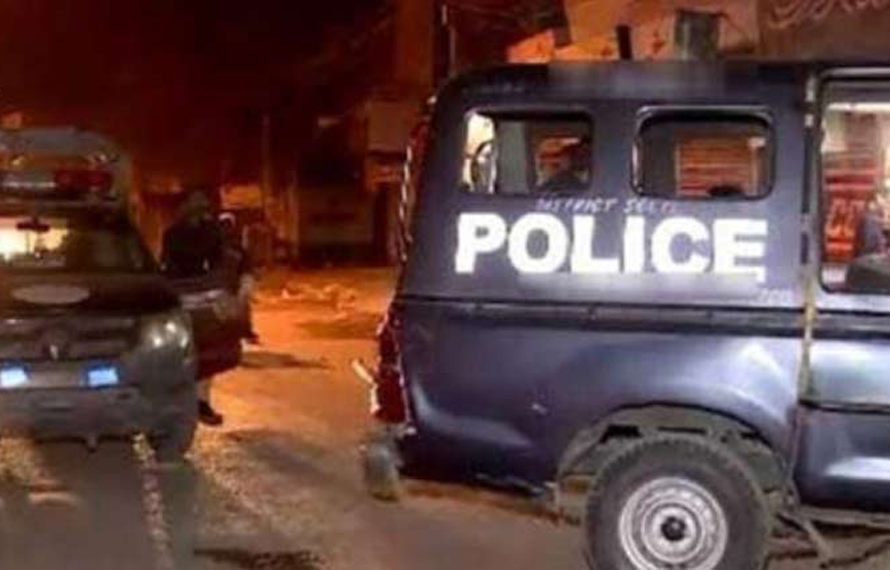شہر قائد میں مبینہ پولیس مقابلے، 4 ڈاکوؤں کو زخمی حالت میں گرفتار کر لیا گیا