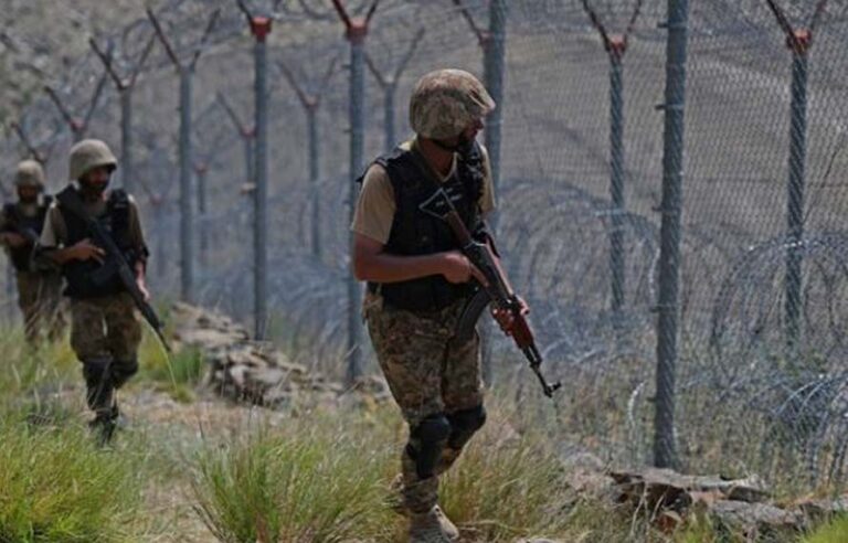 ضلع کُرم میں پاک افغان سرحد پر فائرنگ کا تبادلہ،خوارج پسپا ہو کر فرار