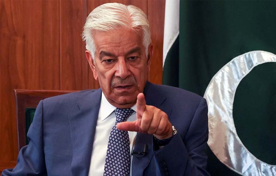 جنید اکبر کی زبان بتا رہی ہے کہ عمران خان نے ان کو کیا سبق پڑھایا ہے، وزیر دفاع